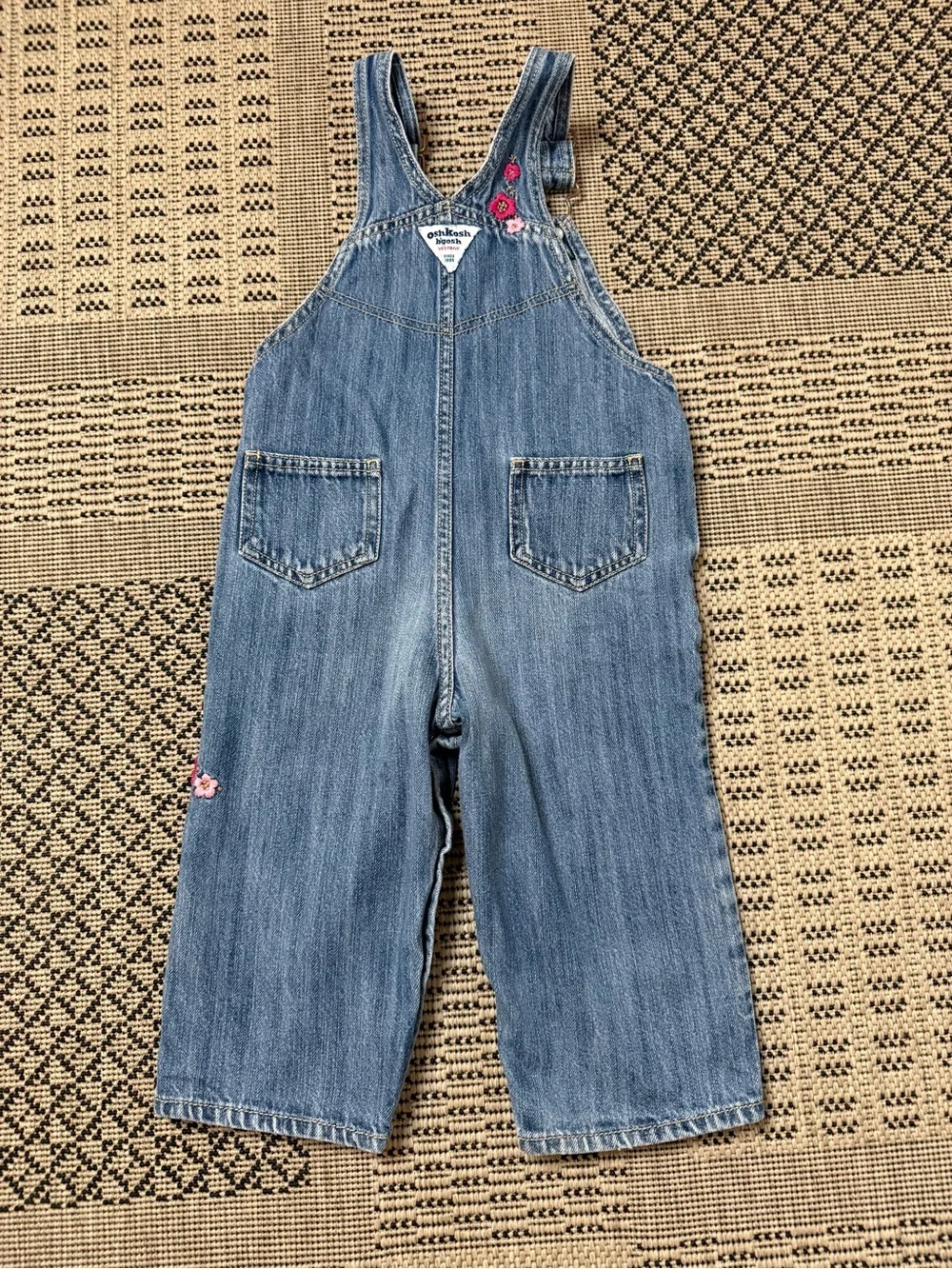 VTG OshKosh B’Gosh Medium Wash Overalls w/ Floral embroidery- size 24m